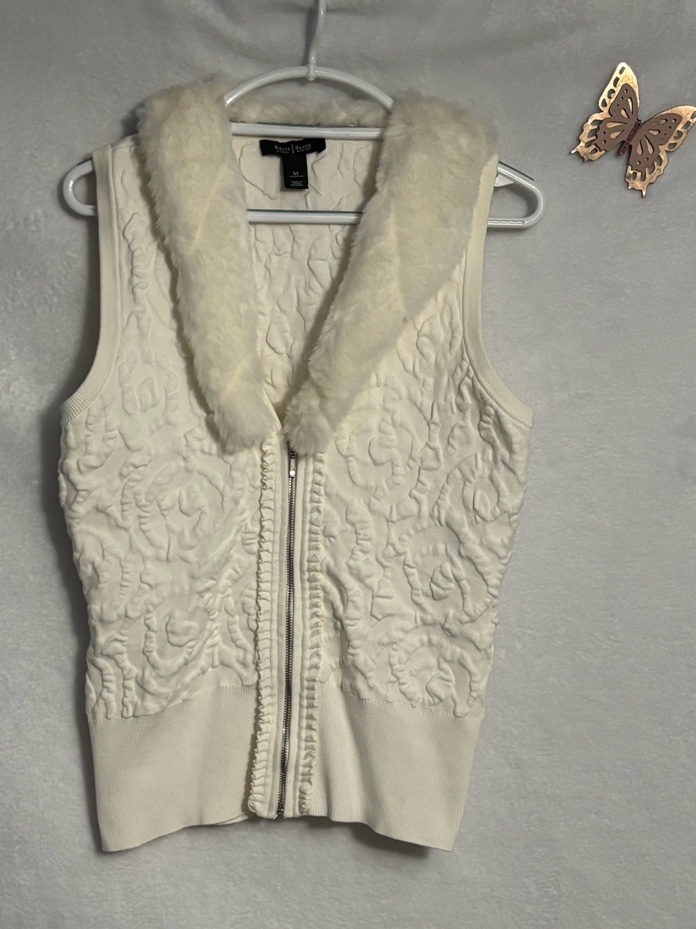White House Black Market Women’s Cream Quilted Faux-Fur Collar Zip Vest Size M